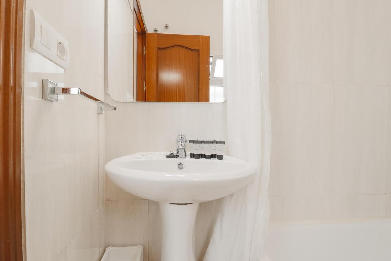 C2 - Seaside Pedregalejo 3 Bedrooms Apartment Málaga Exteriör bild